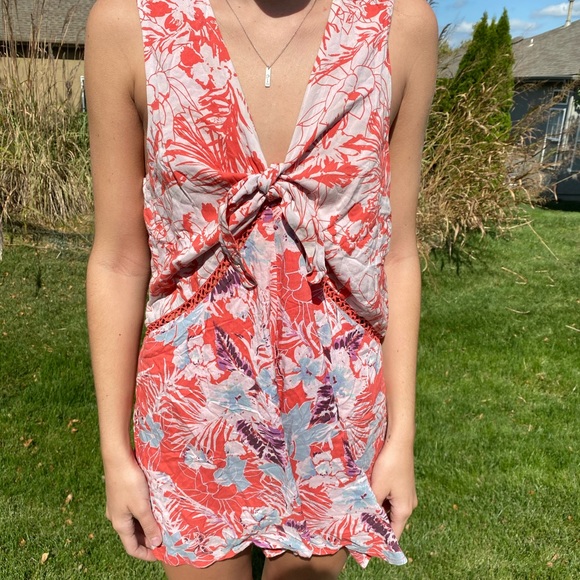Free People floral front tie romper - Picture 2 of 8